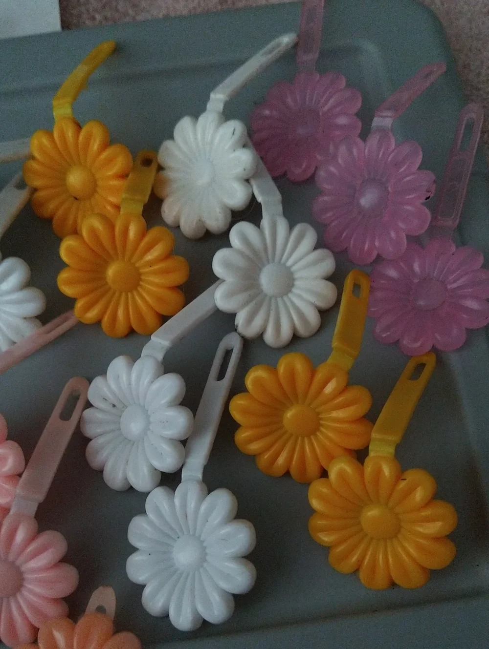 Daisy Flower Hair Clips - Mixed Pastel & Yellow